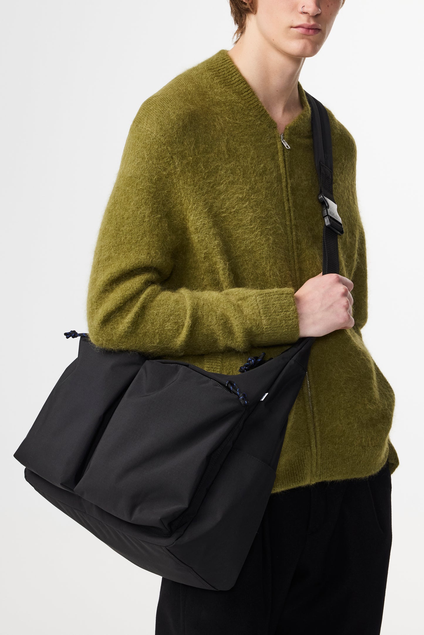 MESSENGER BAG 9019