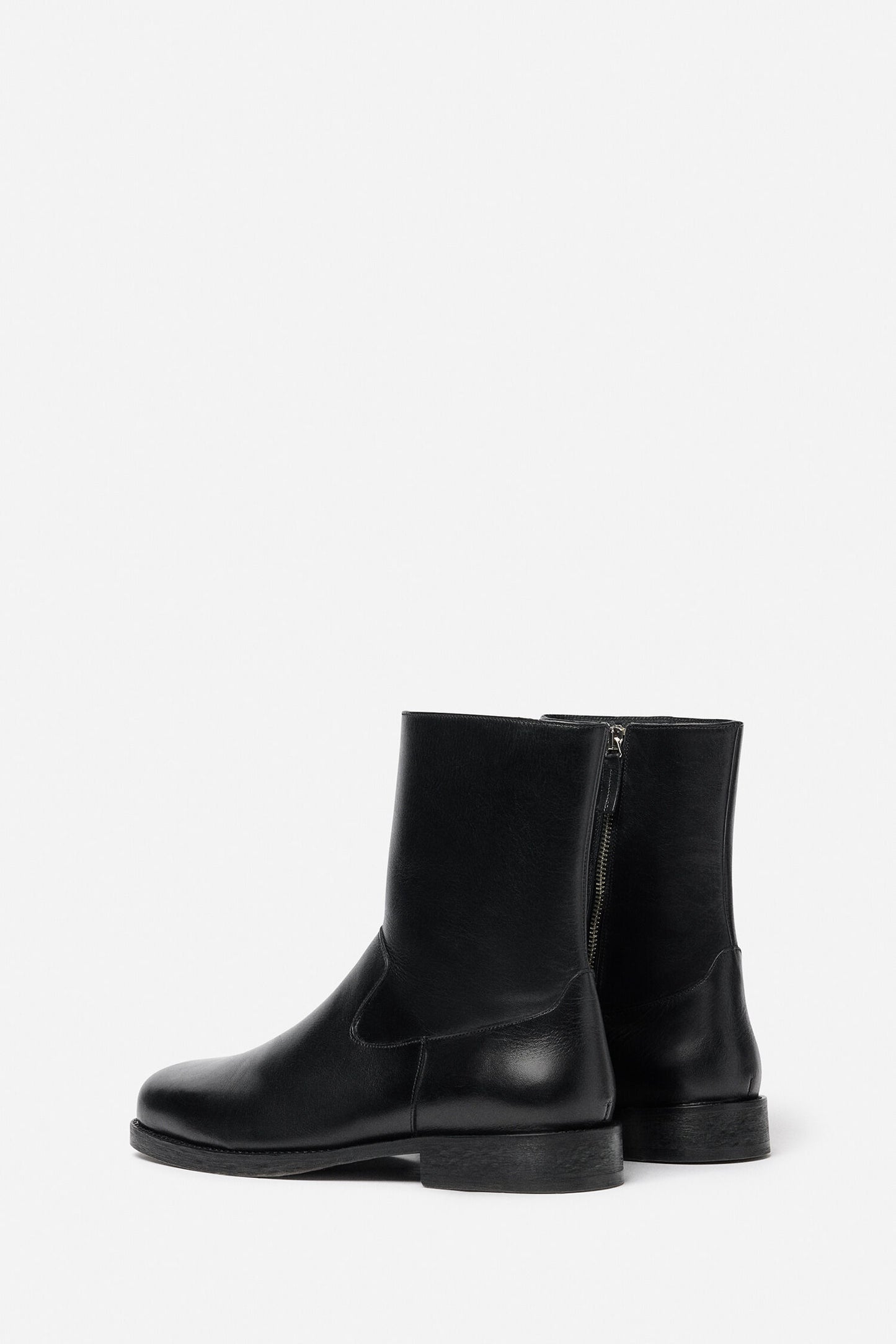 LEATHER ANKLE BOOTS