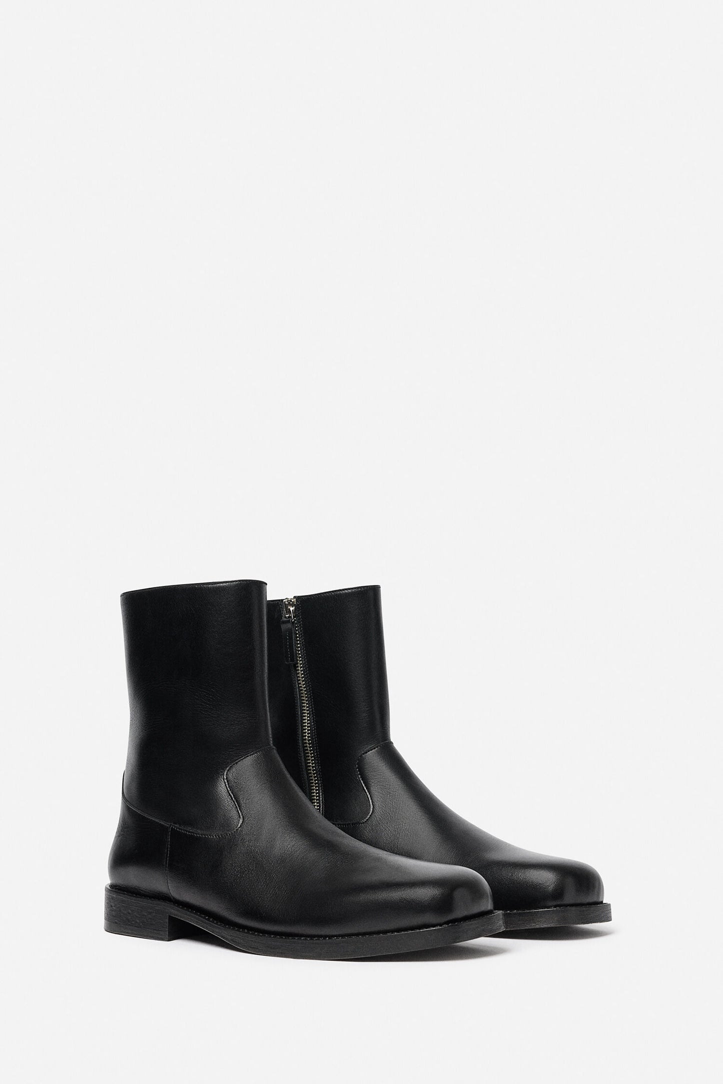 LEATHER ANKLE BOOTS