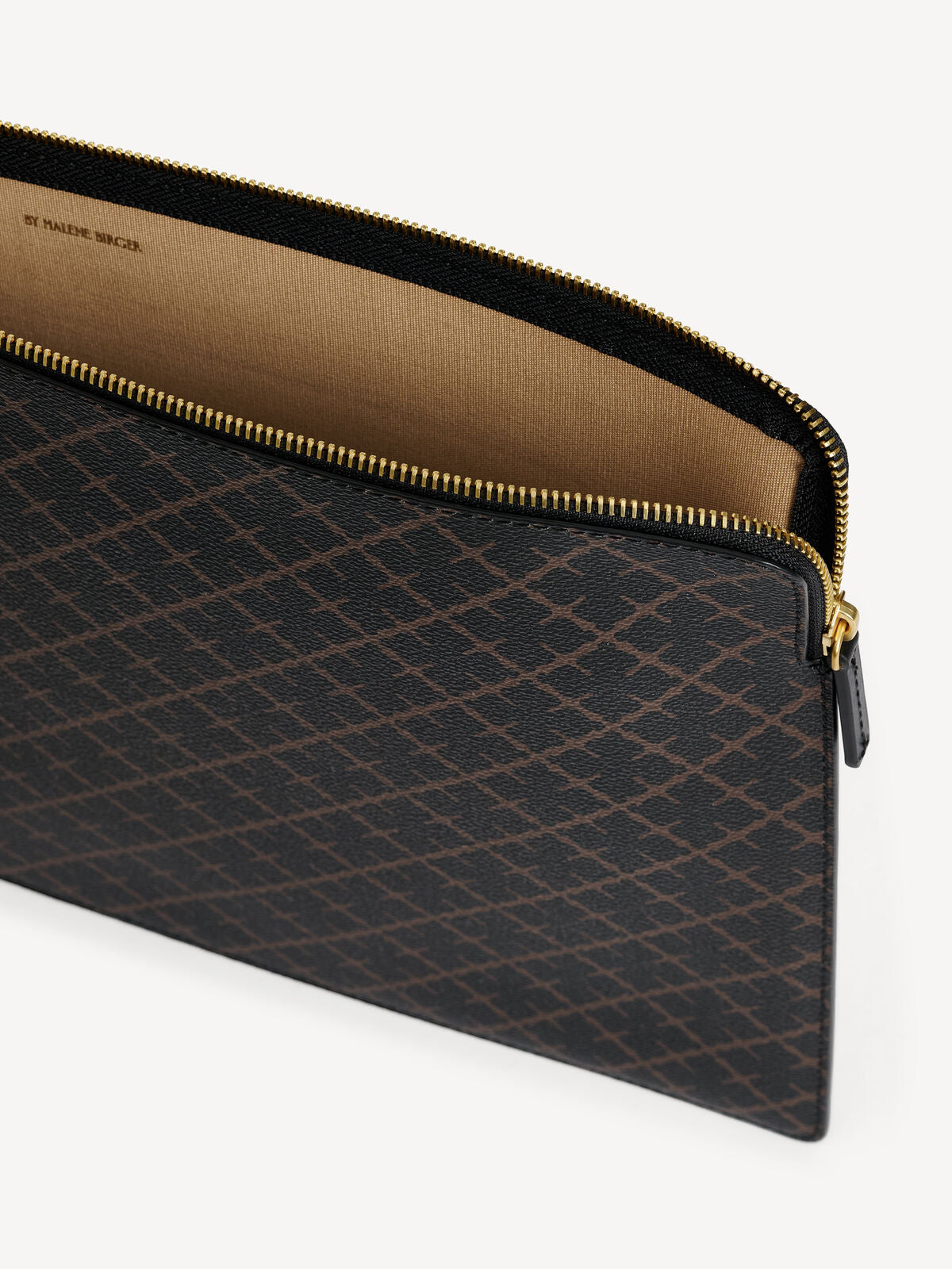 IVY LAPTOP