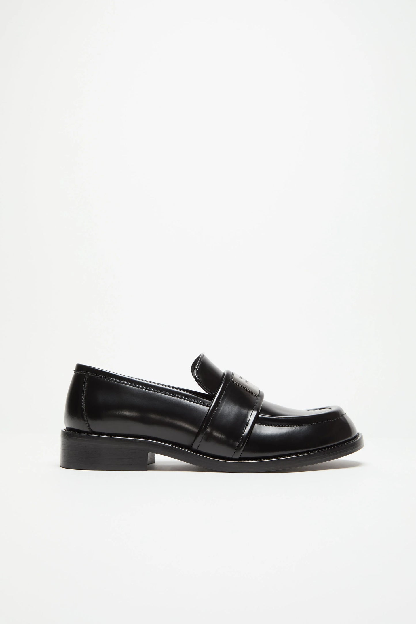 FN-WN-SHOE000944