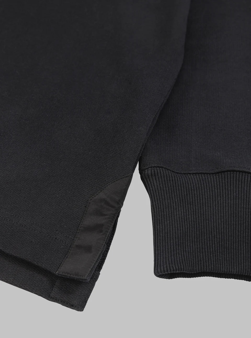 HALF ZIP HOODIE