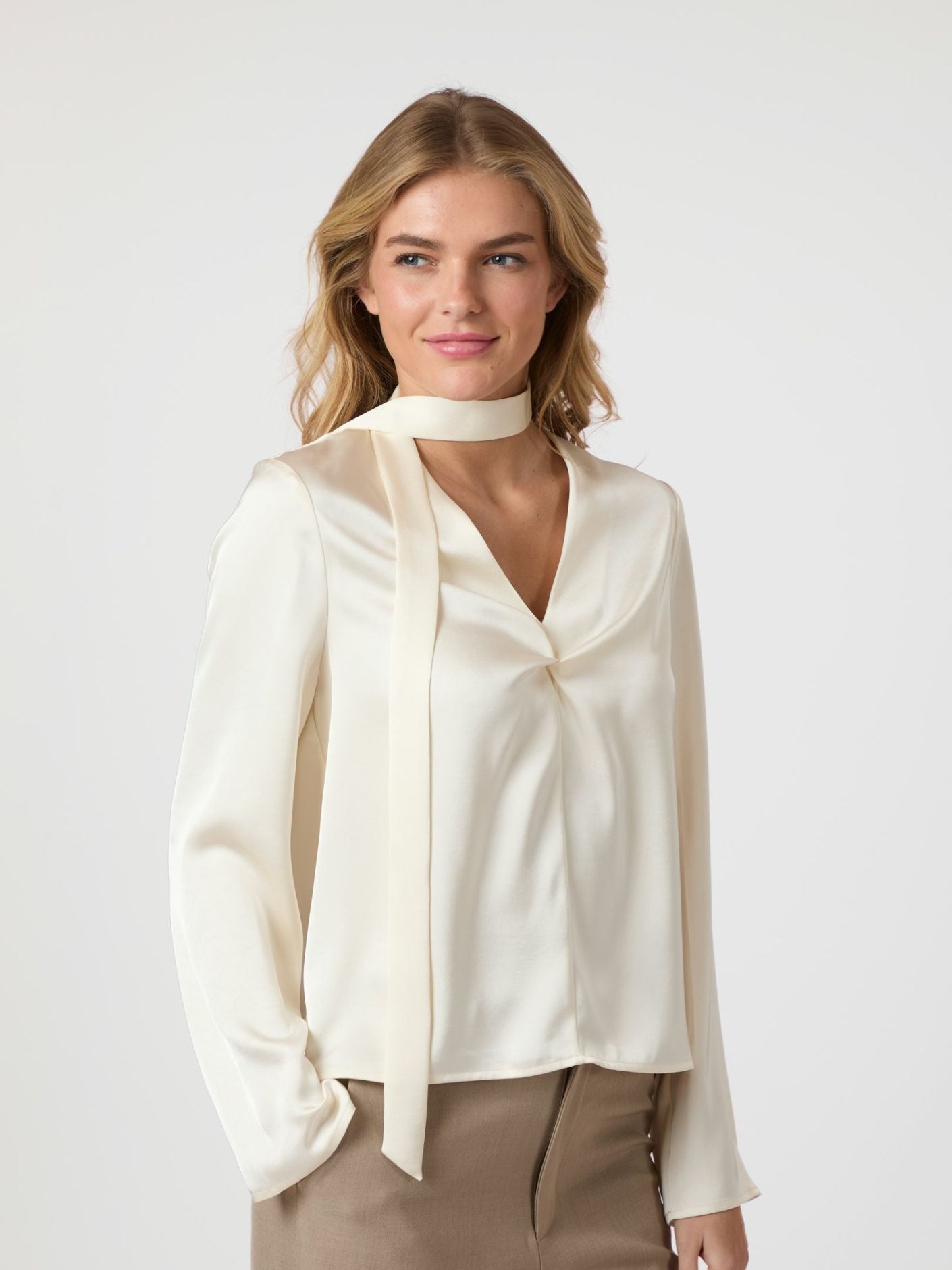 SUSANNA HEAVY SATEEN BLOUSE