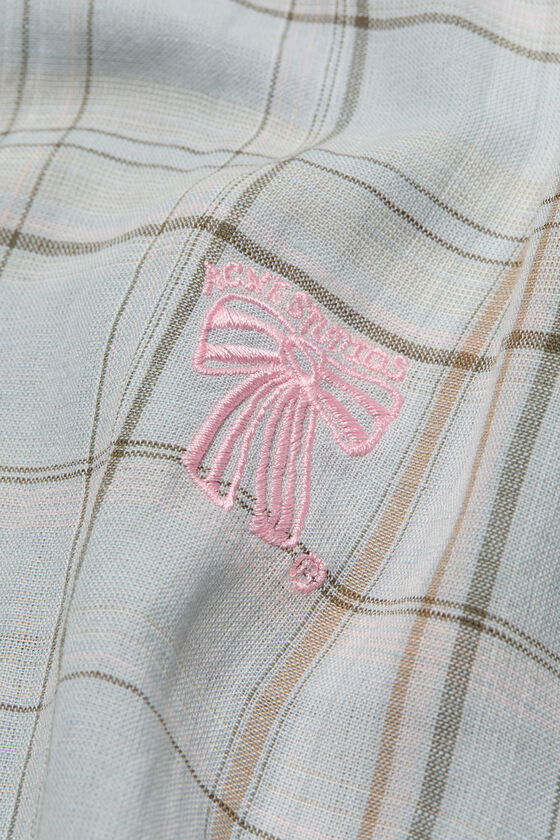 FN-MN-SHIR000972