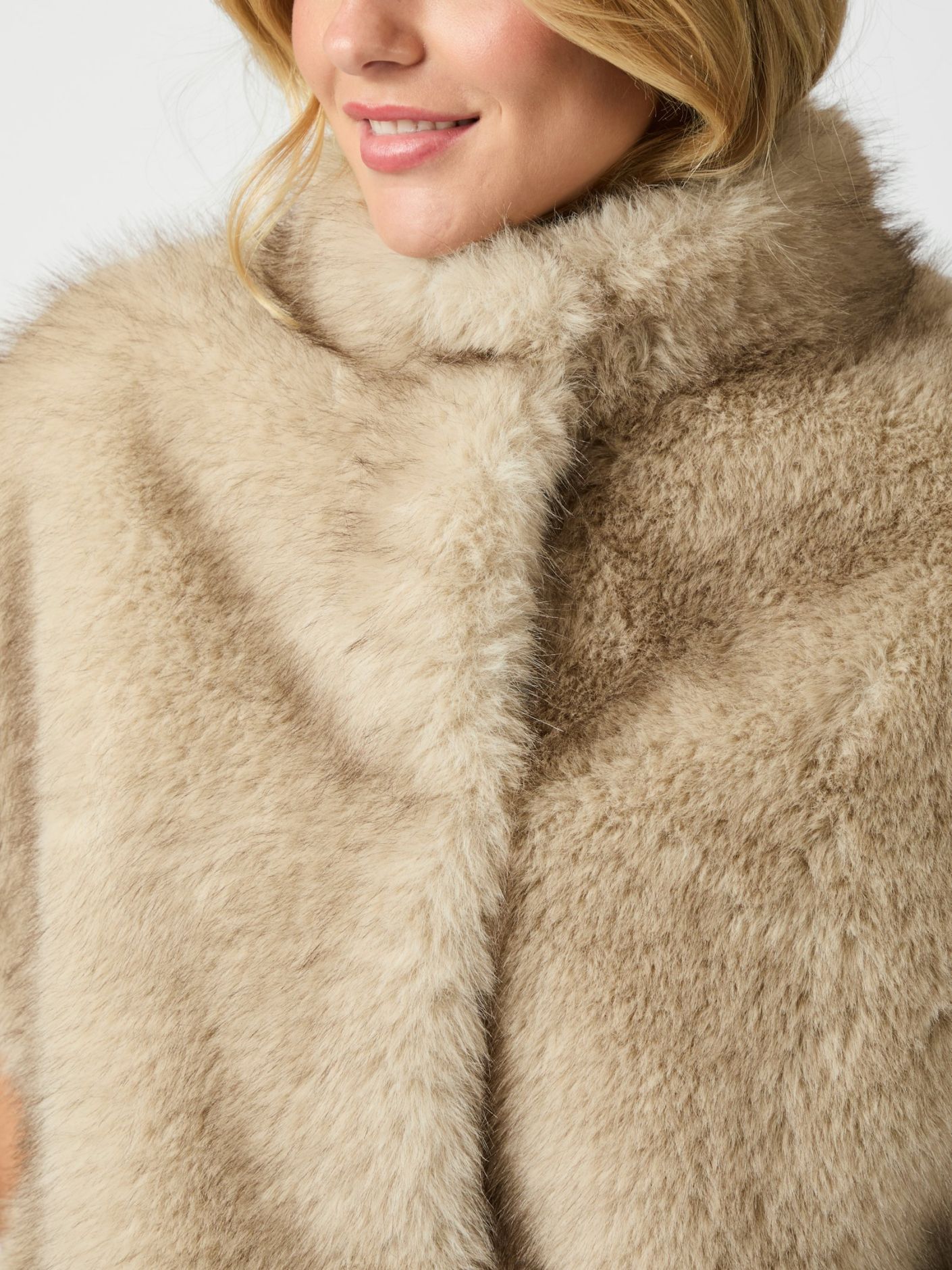 KEVINI FAUX FUR VEST