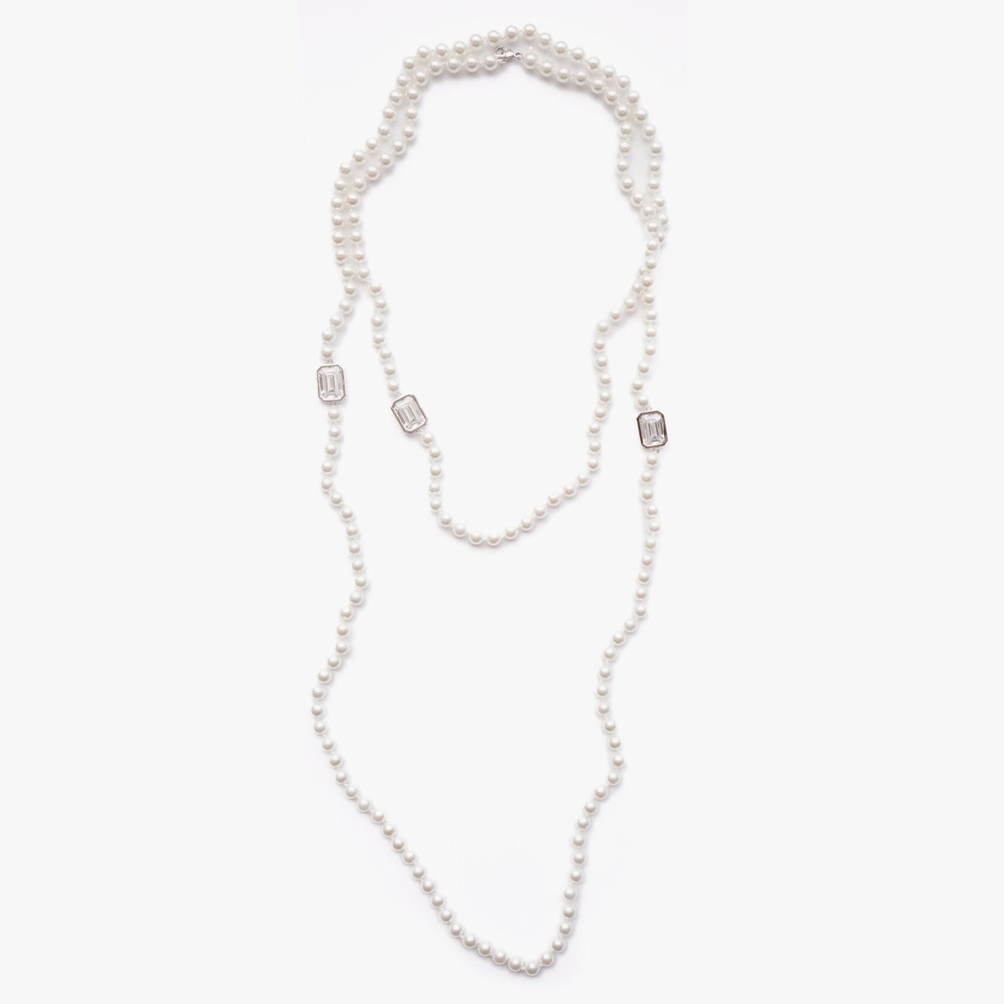 MEGA PEARL NECKLACE