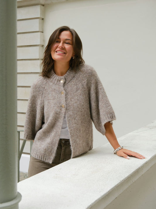 BENUTA FLUFFY CARDIGAN