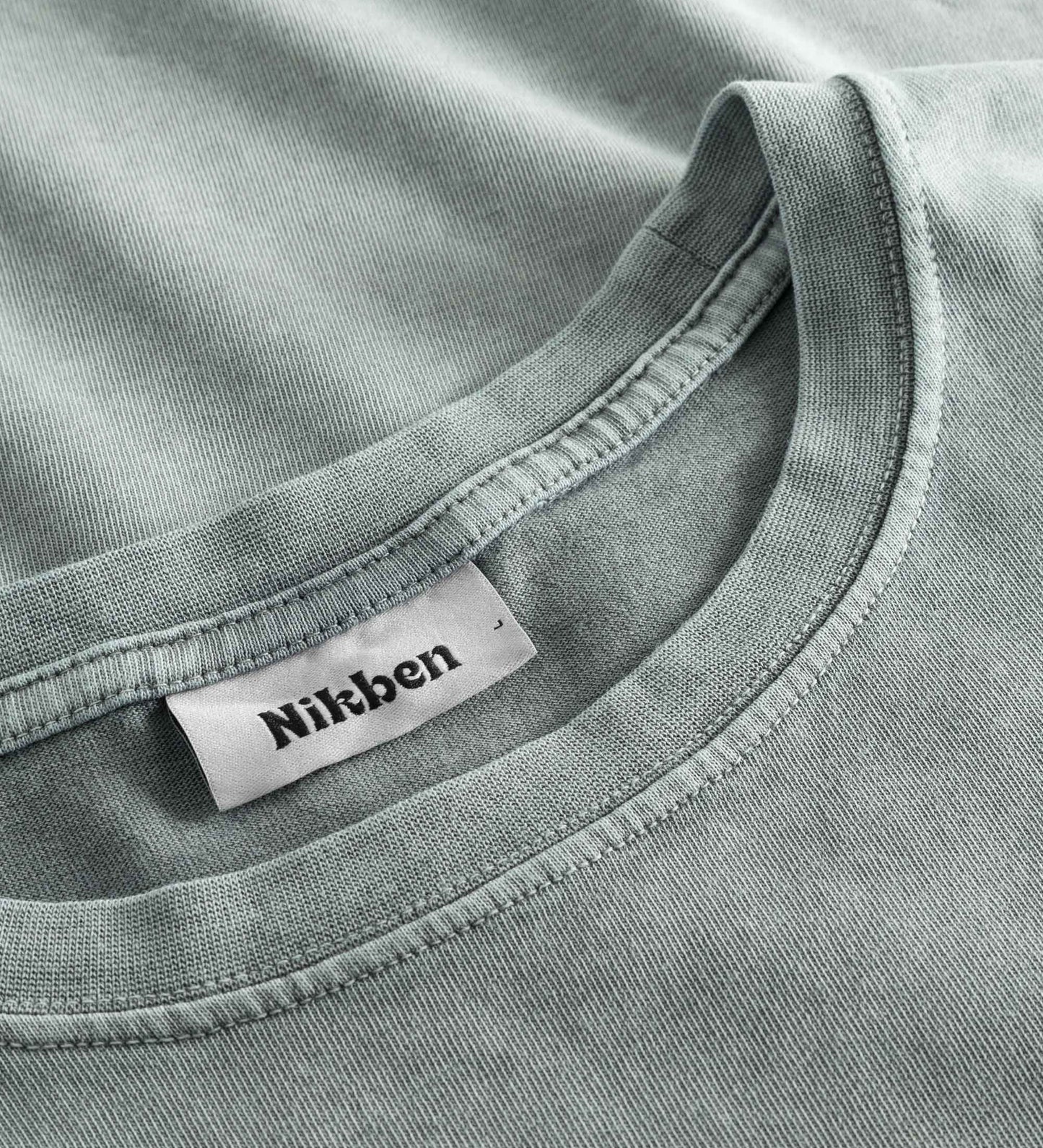 LOGO SCRIPT TEE