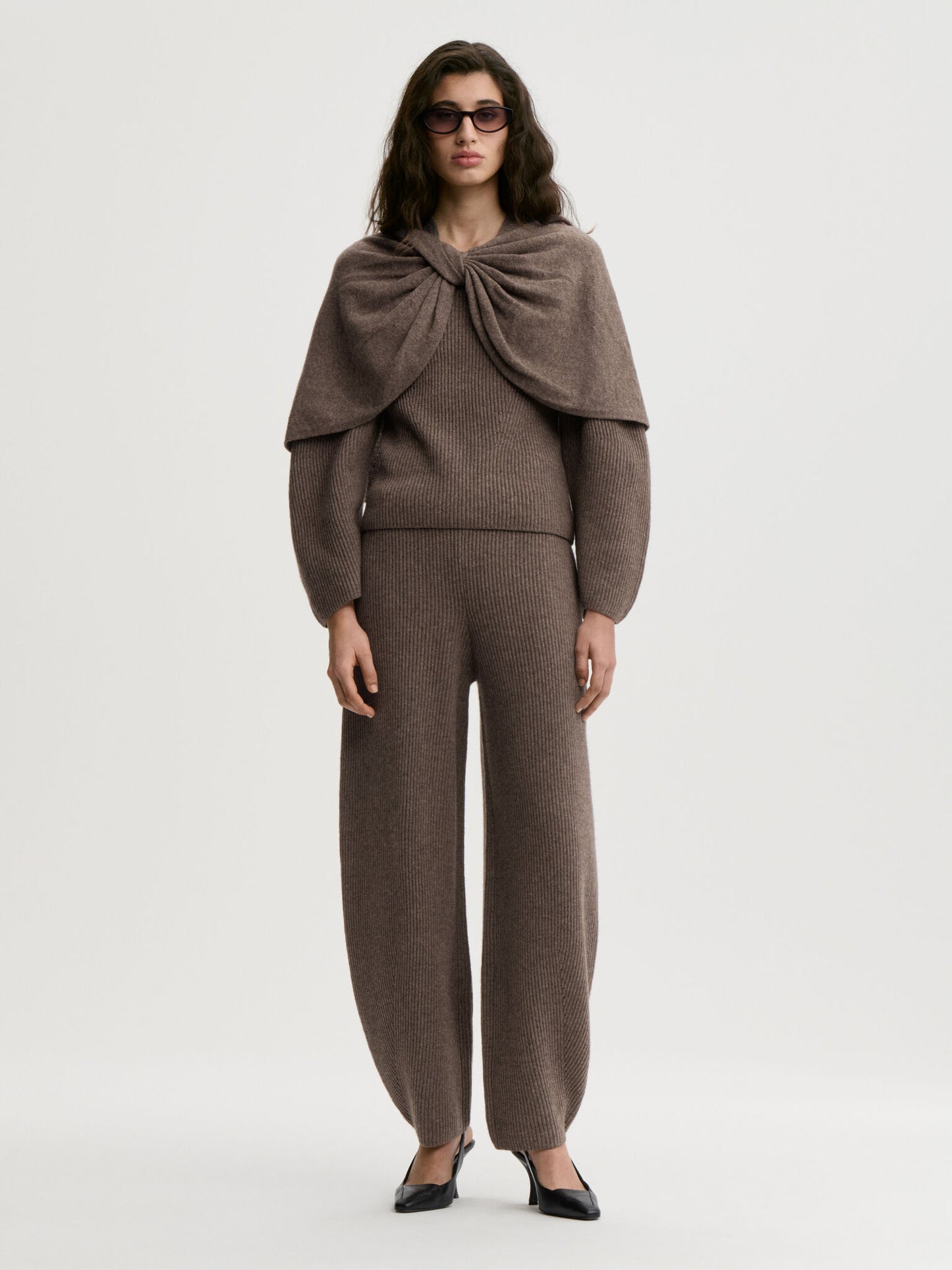 PINNE WOOL CAPE