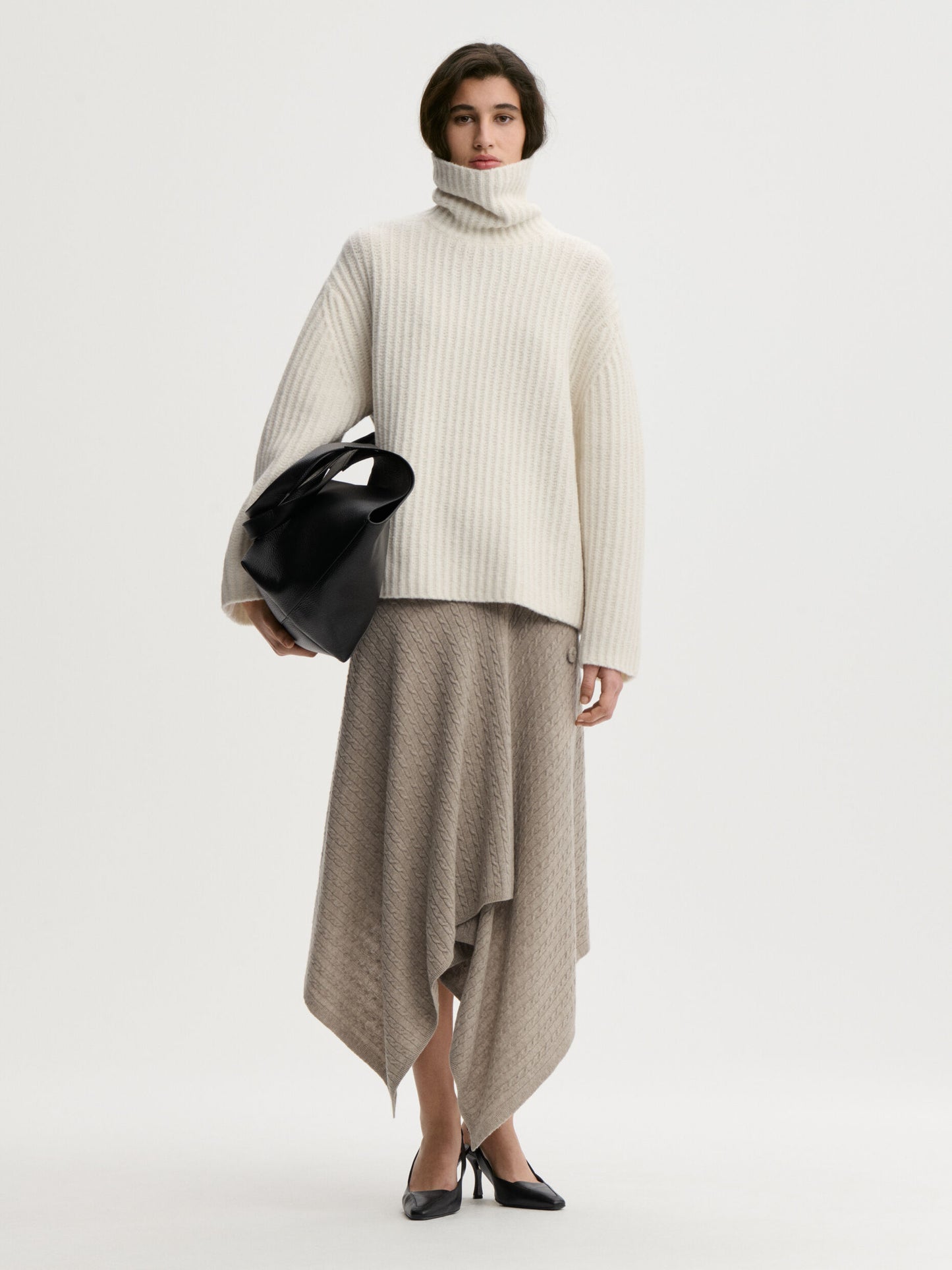 DAFNE SWEATER