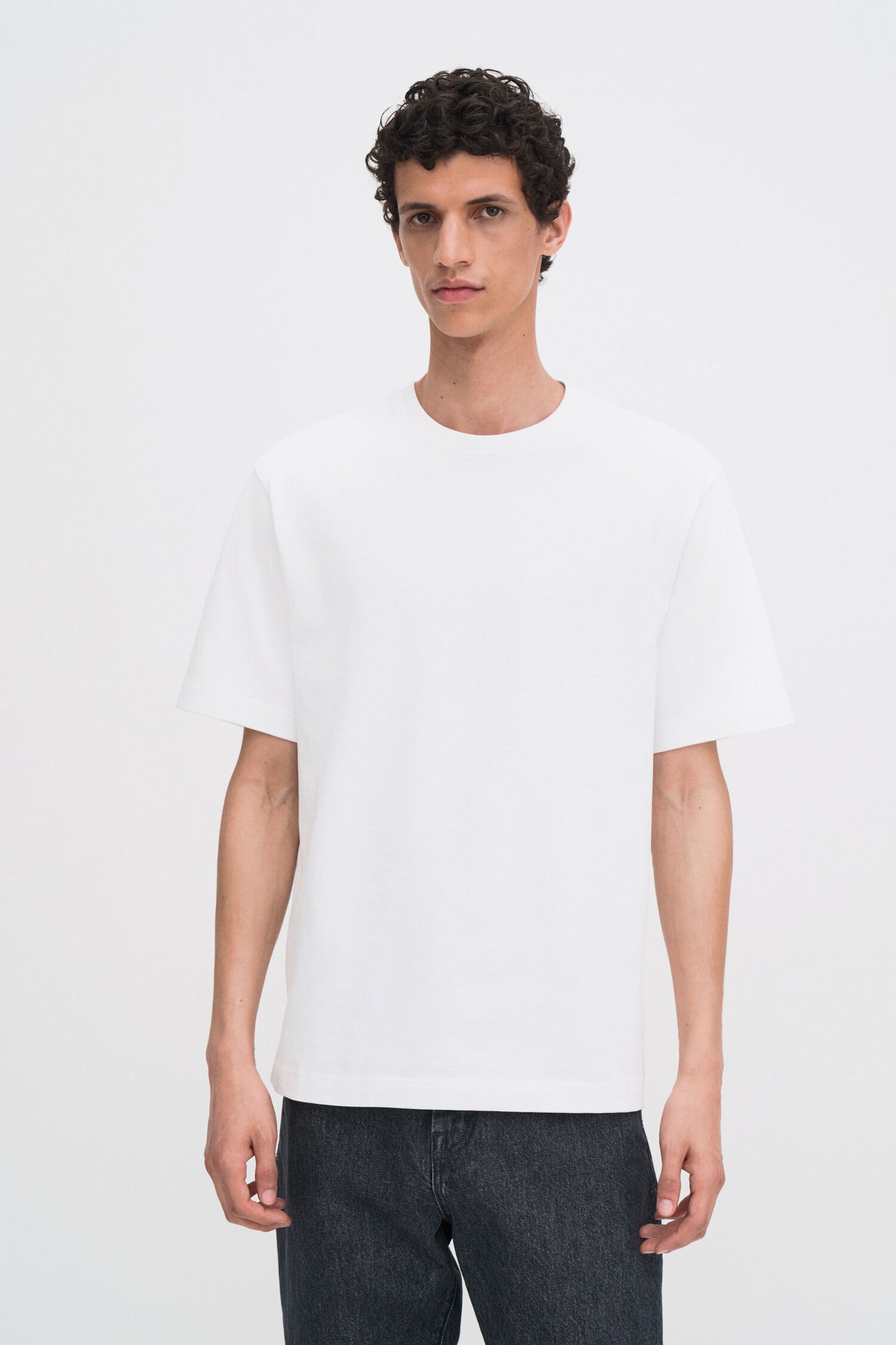 HEAVY CREWNECK TEE