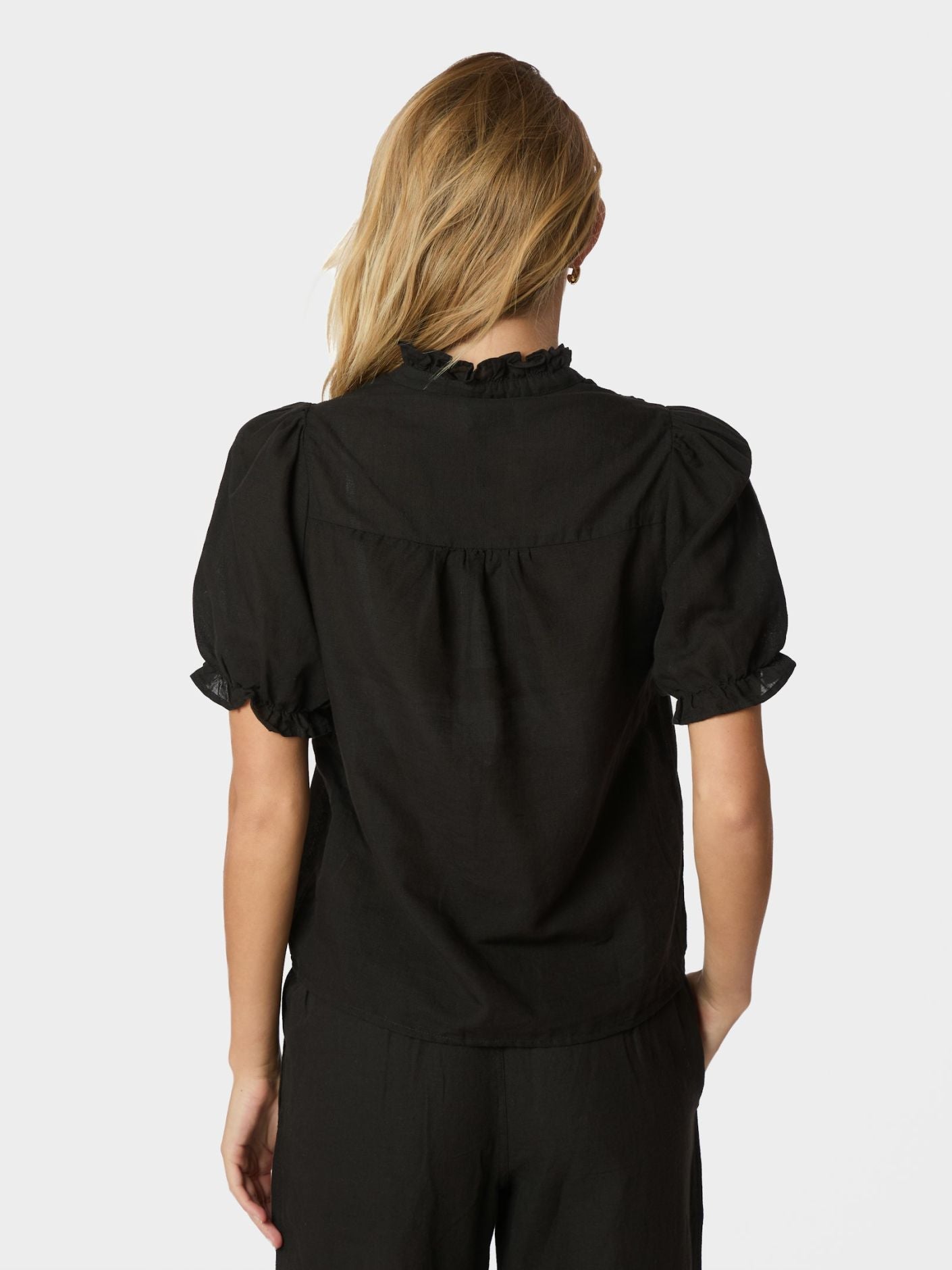 ODESA LINEN BLOUSE