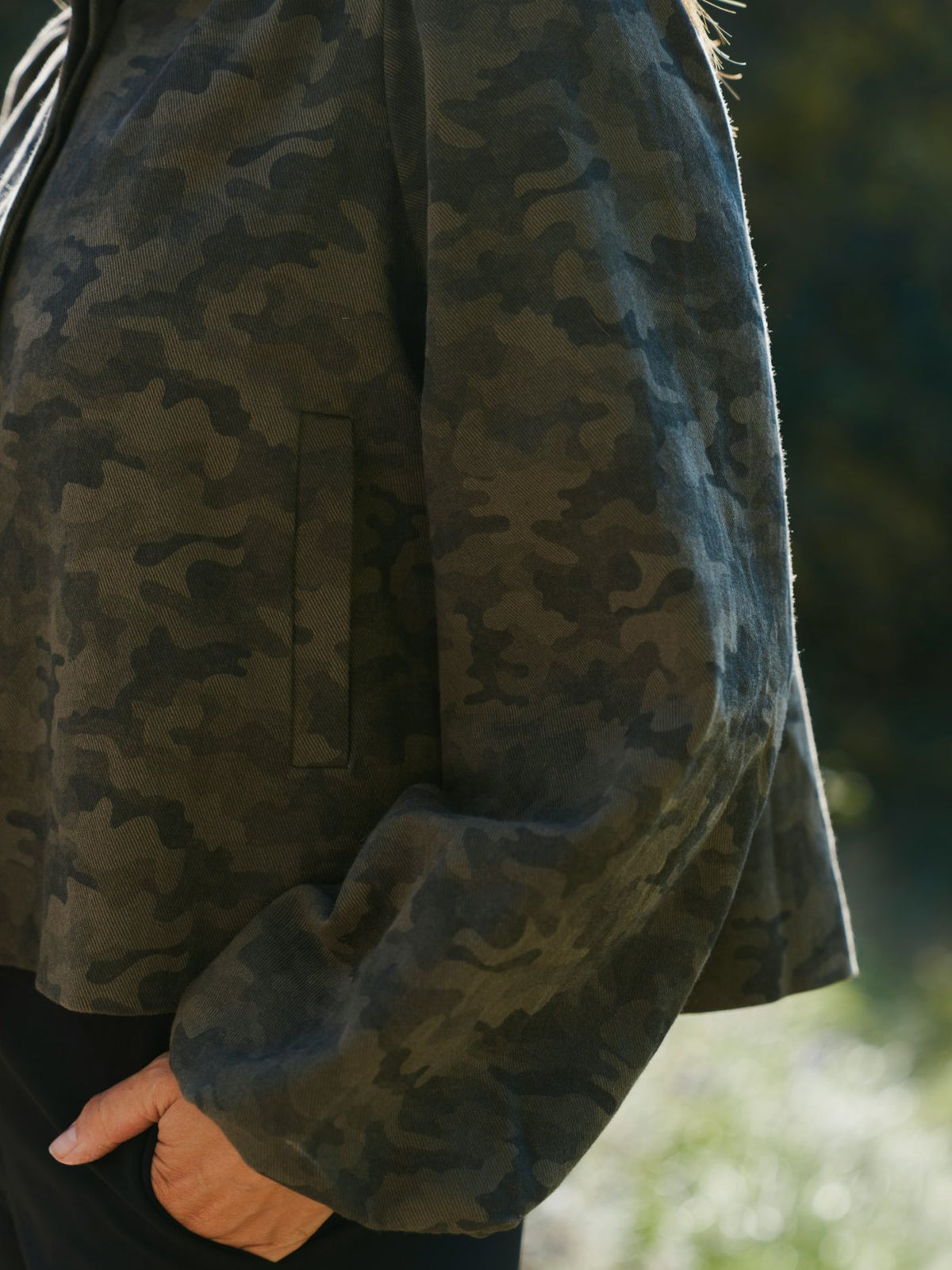 TIRSA CAMOU JACKET