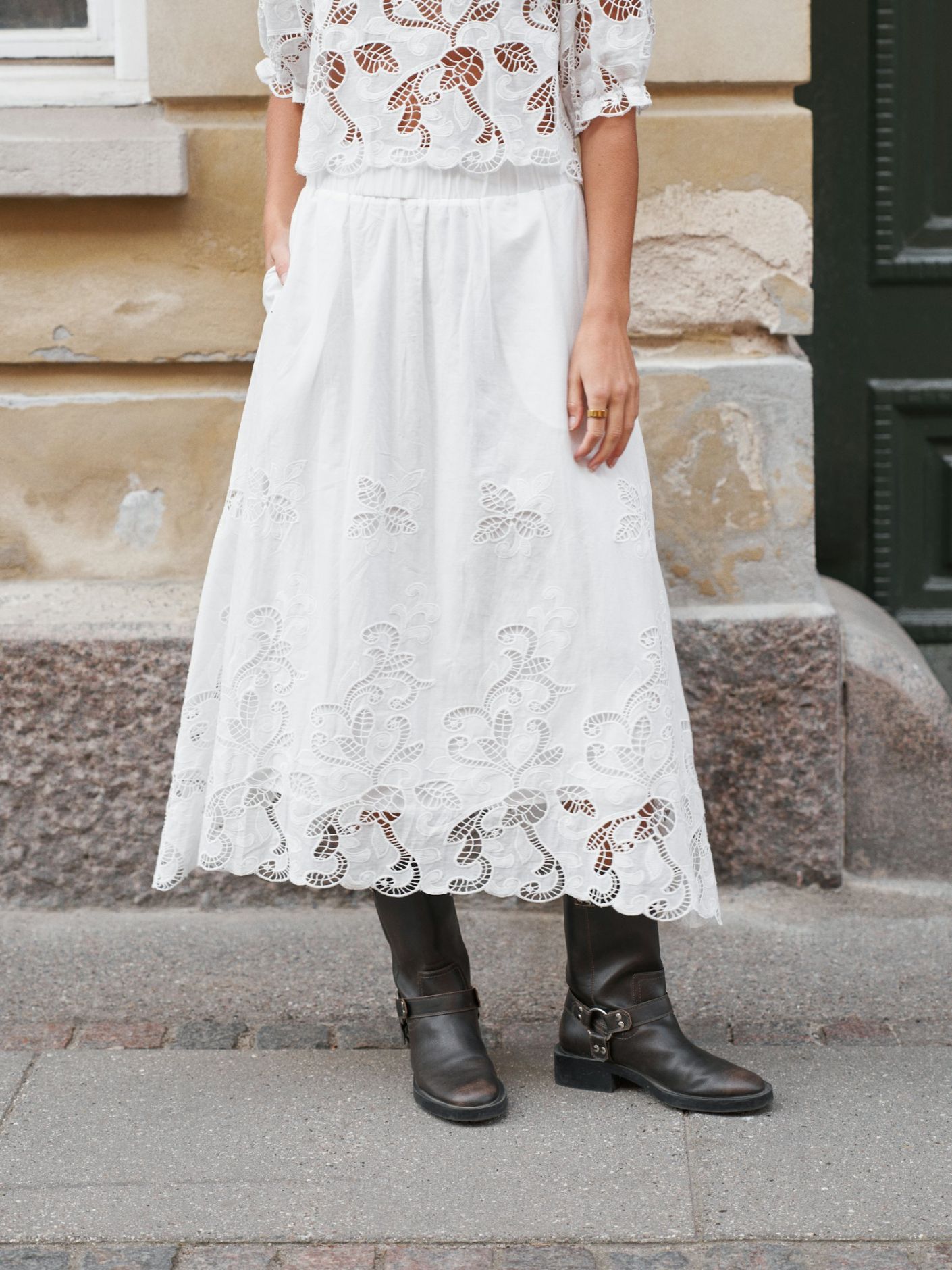 YARA LONG EMB SKIRT